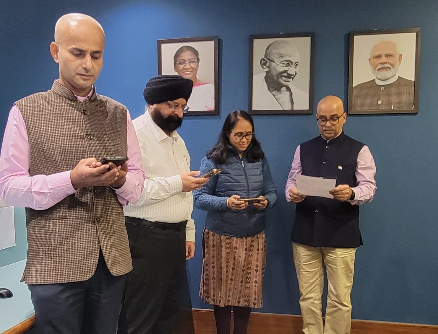 On the 150th birth anniversary of Sardar Vallabhbhai Patel, Consulate officials took the Rashtriya Ekta Diwas Pledge.