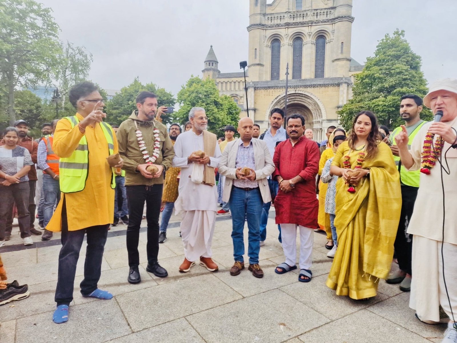 Consul General Kiran Khatri was honoured to join the Belfast Rathayatra 2026.